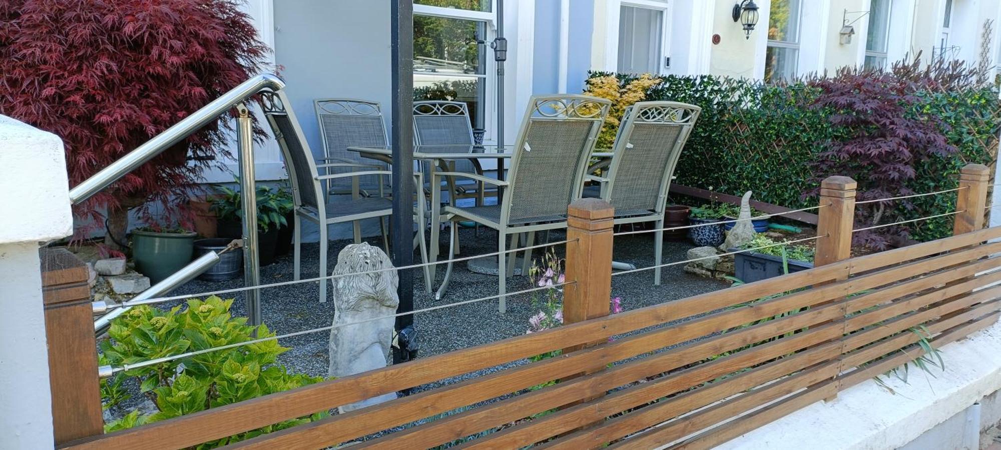 Lawnswood Guest house 4*